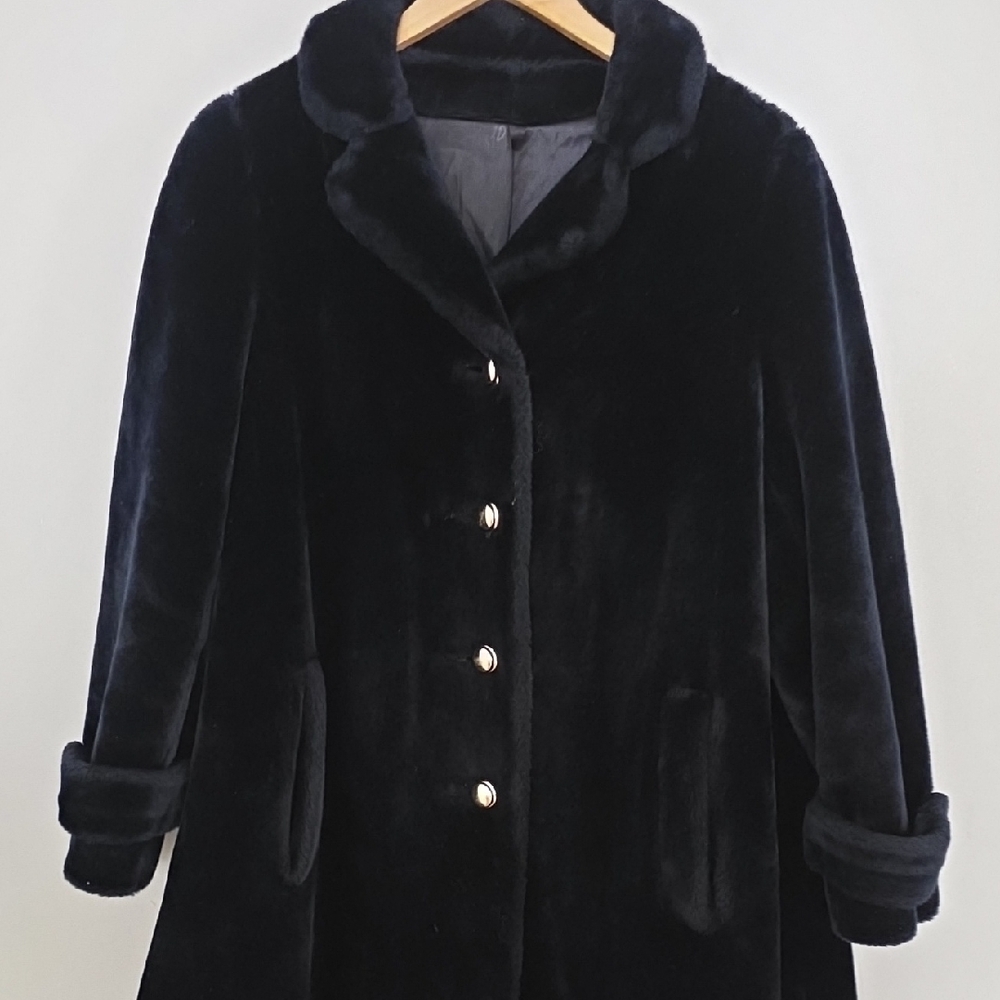 Lux Faux Fur Black Coat - Women's Elegant Winter Jacket